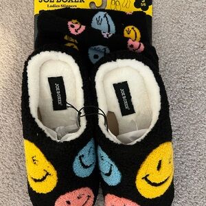 Comfy Joe Boxer Black Slippers with socks  - size S